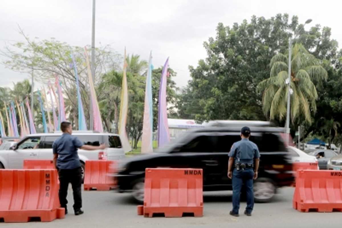 फिलीपीन के सांसद ने भ्रष्ट पुलिस के खिलाफ कड़ी निगरानी की मांग की